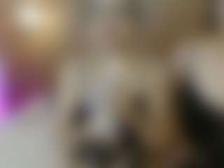 Live cam show with Iris-bloom69 - Natural on SpankPalCams