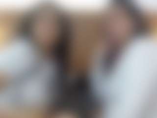 Live cam show with Iris-bloom69 - Striptease on Lustler