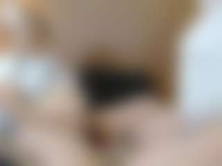 Live cam show with Iris-bloom69 - Drinking on crypto-cams
