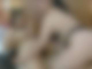 Live cam show with Iris-bloom69 - Middle Aged on xfollow cams