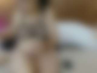 Live cam show with Iris-bloom69 - Mature on SmokeAndPoke