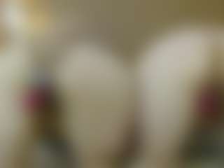 Iris-bloom69's Live Sex Cam Show
