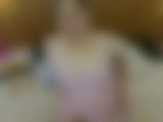 Iris-bloom69's Live Sex Cam Show