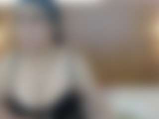 Live cam show with Iris-bloom69 - Drinking on luckytryst.com