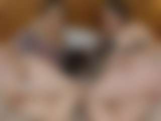 Live cam show with Iris-bloom69 - Striptease on SinfulBabes