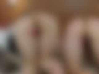Iris-bloom69's Live Sex Cam Show