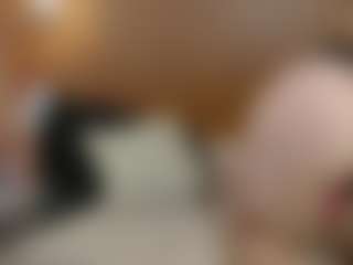 Live cam show with Iris-bloom69 - Tease on SinfulBabes