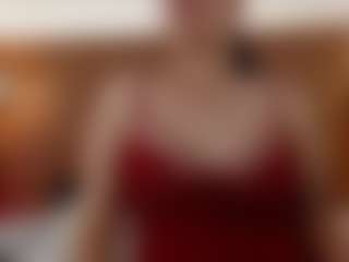 Live cam show with Iris-bloom69 - Drinking on Camsoda