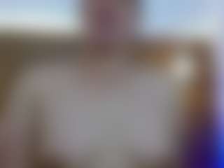 Live cam show with Iris-bloom69 - Lovense on Streamer API