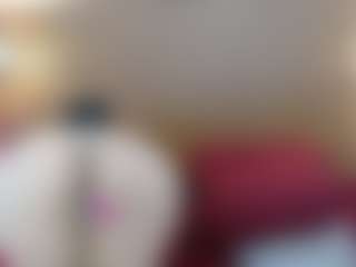 Live cam show with Iris-bloom69 - Striptease on xplaylive.com