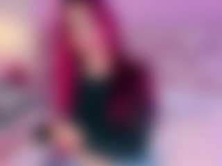 Live cam show with kayla-collns - Naked on TeamSkeetLive
