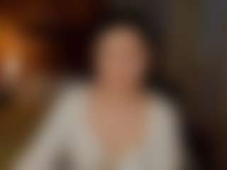 Live cam show with Kylie-Voss - Student on SpunkLive