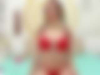 Live cam show with LaylaKamilah - Lovense on camtv