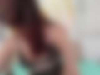 Live cam show with LaylaKamilah - No Smoking on PervPlay.com