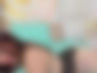 Live cam show with LaylaKamilah - Deepthroat on eurowanks.com