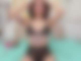 Live cam show with LaylaKamilah - Small Tits on Stripli.com