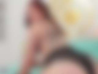Live cam show with LaylaKamilah - Anal on googirlz