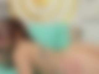 Live cam show with LaylaKamilah - Spinner on PervPlay.com