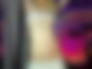 LunaWhiteX's Live Sex Cam Show