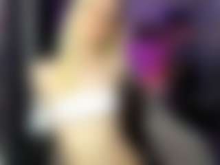 LunaWhiteX's Live Sex Cam Show