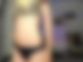 Live cam show with LunaWhiteX - Ass Clapping on SinfulBabes