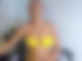 Live cam show with maymaireasm - Bikini on Camsoda