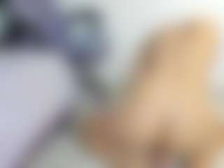 Live cam show with maymaireasm - Green Eyes on Free Soda