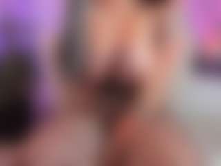 Live cam show with MichelleMendez - Camel Toe on Fling VIP Chat