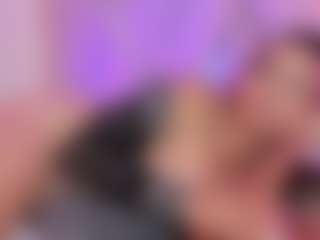 Live cam show with MichelleMendez - Spank on livesexfox.com