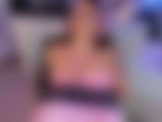 Live cam show with MichelleMendez - Camel Toe on galaxygirlnitro.com