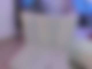 Live cam show with MichelleMendez - Blonde Hair on googirlz