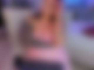 Live cam show with MichelleMendez - Camel Toe on alttransgirls
