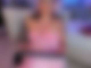 Live cam show with MichelleMendez - Butt Plug on googirlz