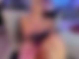 Live cam show with MichelleMendez - Butt Plug on livesexfox.com