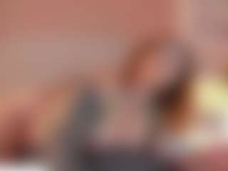 Live cam show with MichelleMendez - Smoking on Dolls Live