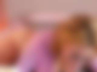 Live cam show with MichelleMendez - Camel Toe on Instabang