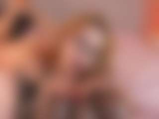 Live cam show with MichelleMendez - Blonde Hair on Fit Hotties