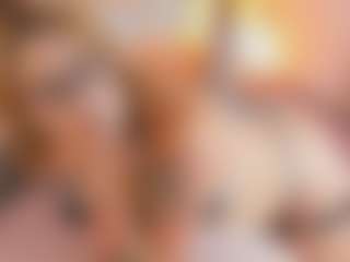 Live cam show with MichelleMendez - Tittyfuck on sexylive.show