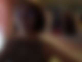 Live cam show with Iris - Genital Piercings on Uber Horny