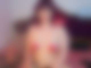 Live cam show with PassionaLIVE - Short on Latina Girls
