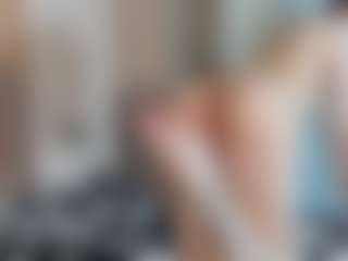 sakurabloom's Live Sex Cam Show