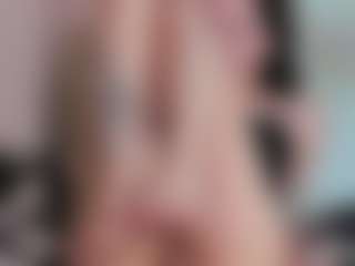 sakurabloom's Live Sex Cam Show