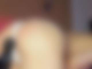 Live cam show with sakurabloom - Moaning on Camming Site