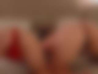 Live cam show with SandraWarren - Dildo Or Vibrator on Livezox