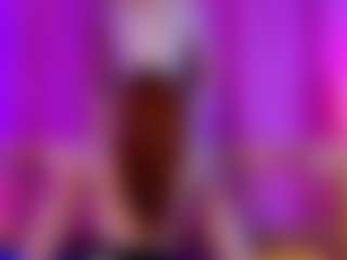 Live cam show with SandraWarren - Flashing on Camsoda