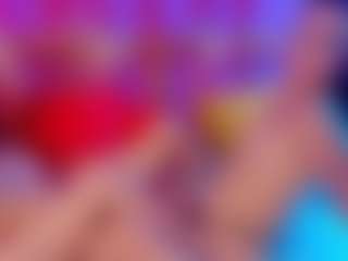 Live cam show with SandraWarren - Striptease on livesuperchat.net