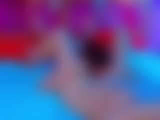 Live cam show with SandraWarren - Skinny on Camsoda