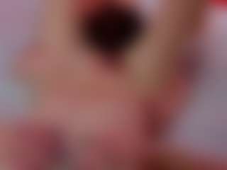 Live cam show with SandraWarren - Toys on madthumbs