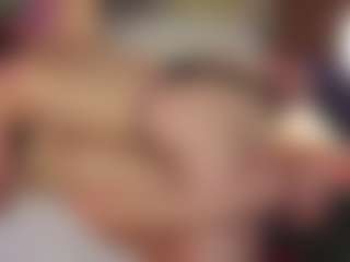 Live cam show with SandraWarren - College on Camsoda