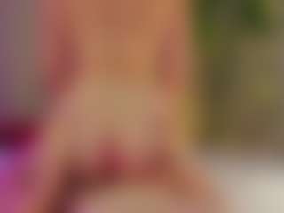 Live cam show with SandraWarren - Massage on Camsoda